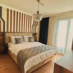 Biliris Hotel *